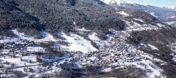 4 bedrooms Apartment in Les Allues, France No. 630 7