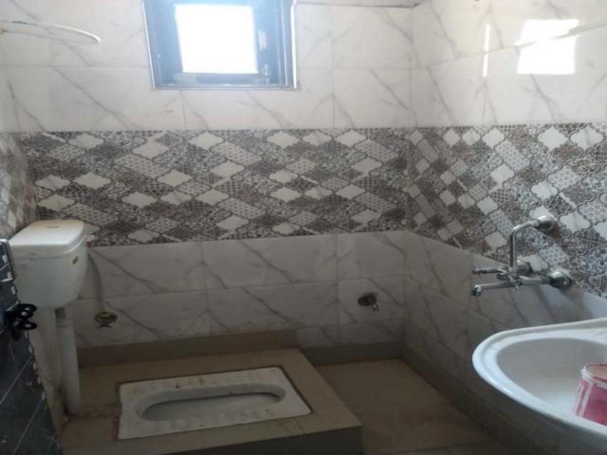 2 bedrooms House in Ghaziabad, India No. 27356