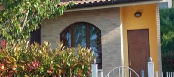 3 bedrooms House in Cingoli, Italy No. 298009 2