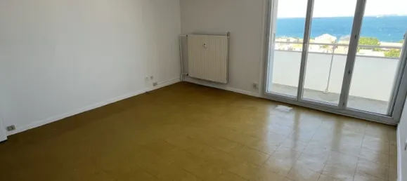 3 bedrooms Apartment in Port-de-Bouc, France No. 316706 7