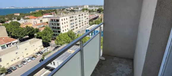 3 bedrooms Apartment in Port-de-Bouc, France No. 316706 10