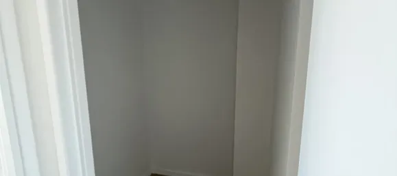 3 bedrooms Apartment in Port-de-Bouc, France No. 316706 18