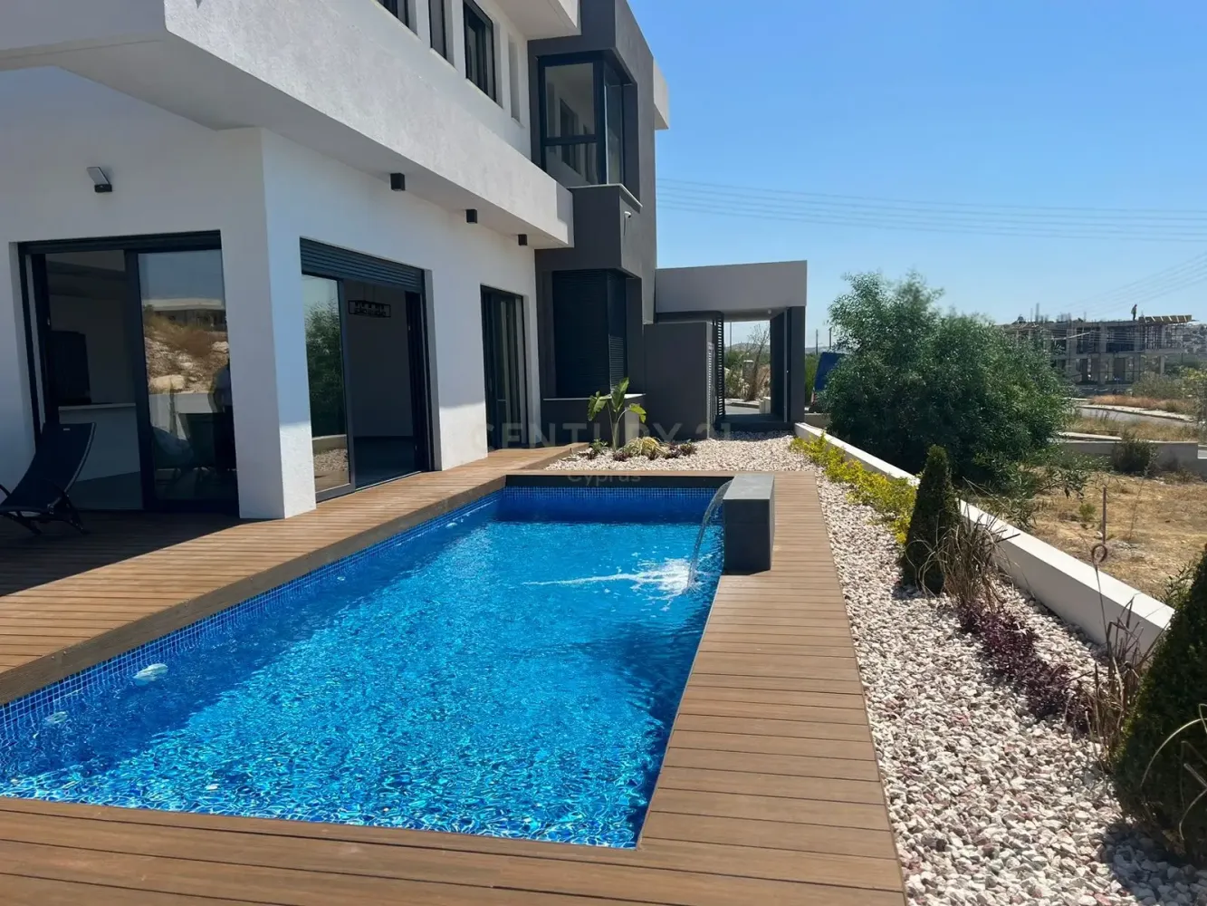 4 bedrooms Villa in Agios Athanasios, Cyprus No. 1377