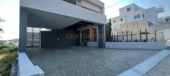 4 bedrooms Villa in Agios Athanasios, Cyprus No. 1377 4