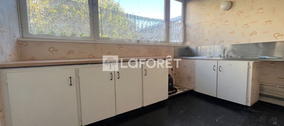 2 bedrooms Apartment in Lille, France No. 220913 2