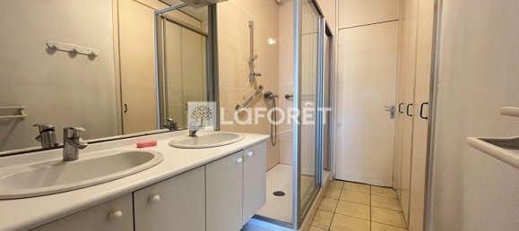 2 bedrooms Apartment in Lille, France No. 220913 11