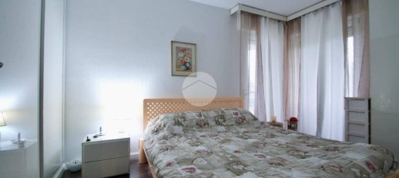 2 Schlafzimmer Wohnung in Sirmione, Italy, Nr. 210669 9