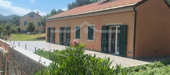 4 bedrooms Villa in Spotorno, Italy No. 331734 5