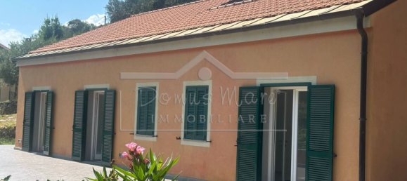 4 bedrooms Villa in Spotorno, Italy No. 331734 4