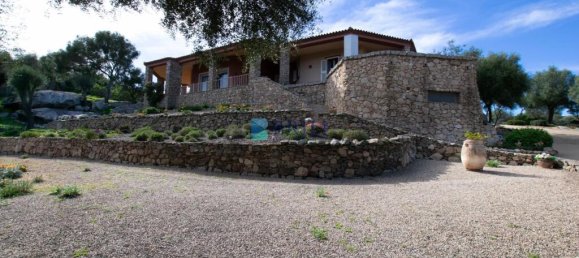 3 bedrooms Villa in Arzachena, Italy No. 326965 2