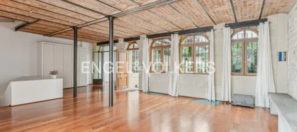 3 bedrooms Penthouse in Paris, France No. 177955 2