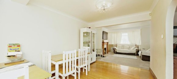 4 bedrooms House in London, United Kingdom No. 11584 3