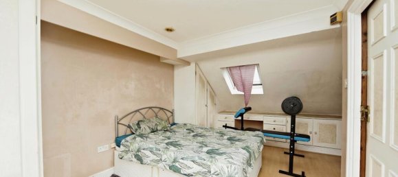 4 bedrooms House in London, United Kingdom No. 11584 14