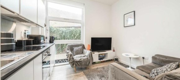 1 bedroom Apartment in London, United Kingdom No. 10204 3