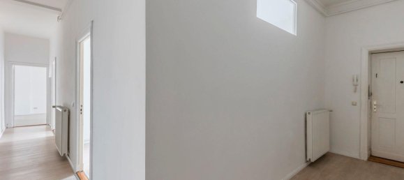 Квартира с 2 комнатами в Лихтенберг, Германия № 246330 11