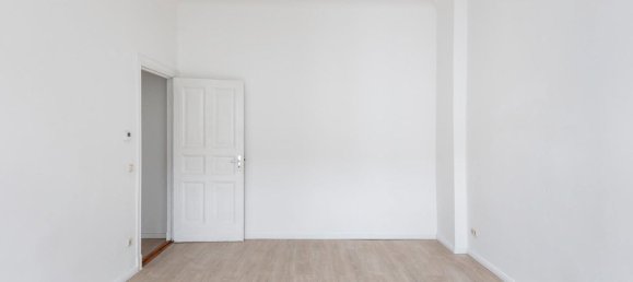 Квартира с 2 комнатами в Лихтенберг, Германия № 246330 9