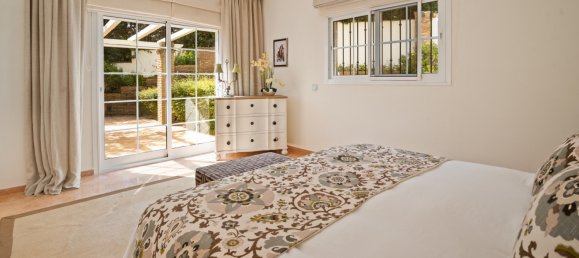 6 bedrooms Villa in Benahavis, Spain No. 4644 27