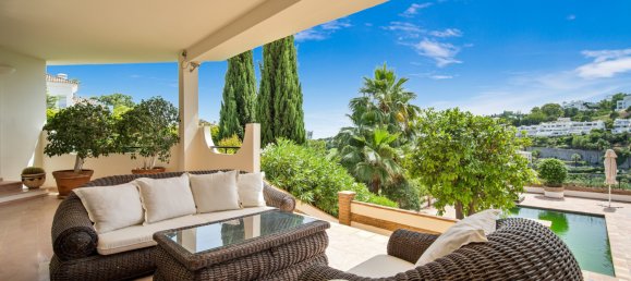 6 bedrooms Villa in Benahavis, Spain No. 4644 4