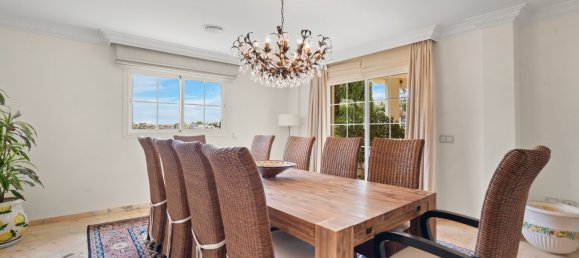 6 bedrooms Villa in Benahavis, Spain No. 4644 18