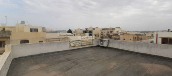 3 bedrooms House in Attard, Malta No. 11221 8