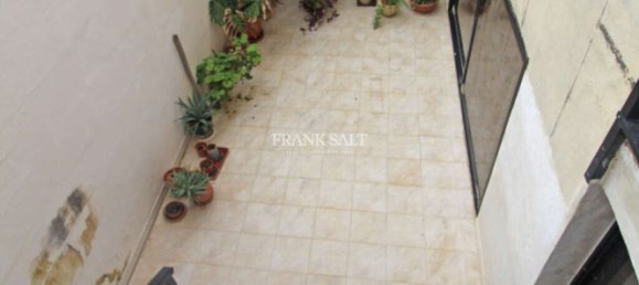 3 bedrooms House in Attard, Malta No. 11221 7