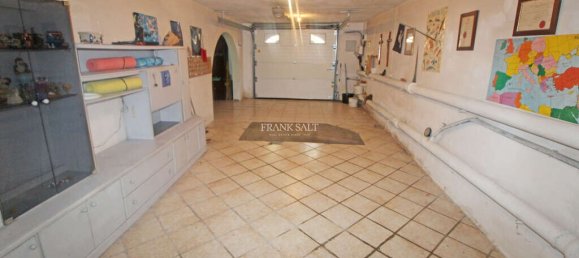 3 bedrooms House in Attard, Malta No. 11221 10