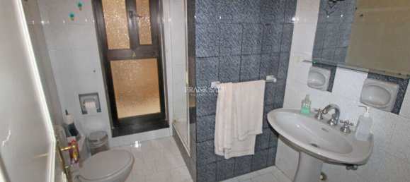 3 bedrooms House in Attard, Malta No. 11221 5