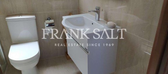 2 bedrooms Penthouse in Marsalforn, Malta No. 5779 16