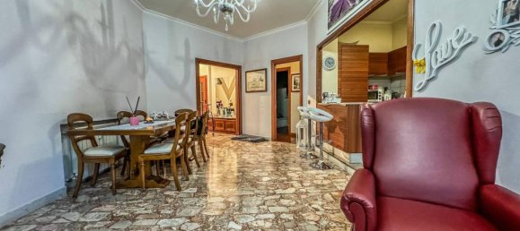 4 rooms Apartment in Rome, Italy No. 147766 2