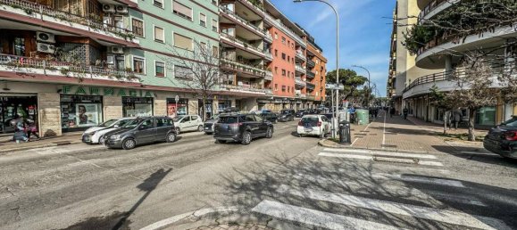 4 rooms Apartment in Rome, Italy No. 147766 25