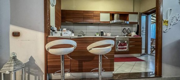 4 rooms Apartment in Rome, Italy No. 147766 10