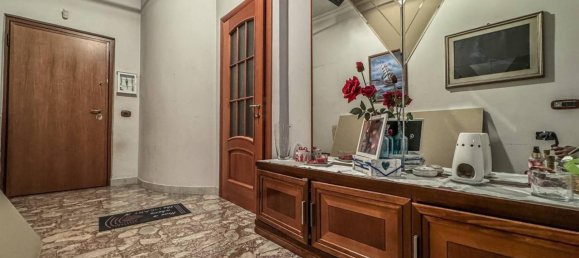 4 rooms Apartment in Rome, Italy No. 147766 14