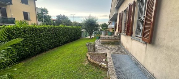 5 rooms Villa in Dalmine, Italy No. 258843 23