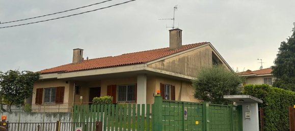 5 rooms Villa in Dalmine, Italy No. 258843 22