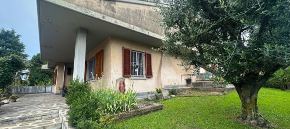 5 rooms Villa in Dalmine, Italy No. 258843 4