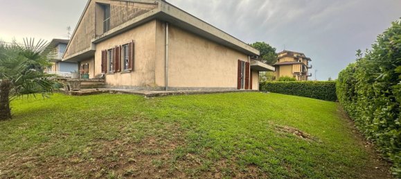 5 rooms Villa in Dalmine, Italy No. 258843 3