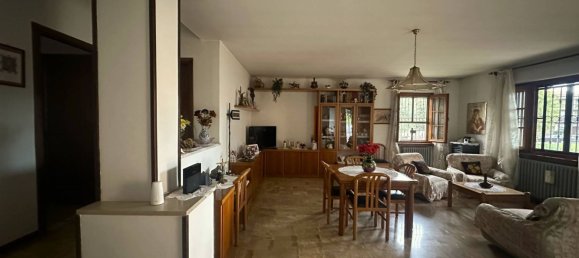5 rooms Villa in Dalmine, Italy No. 258843 9