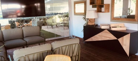 Gewerbliche Immobilie in Badesi, Italy 200m², Nr. 251780 3