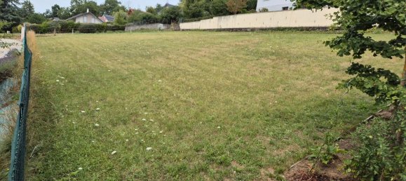  Land in Bonne, France No. 317620 2