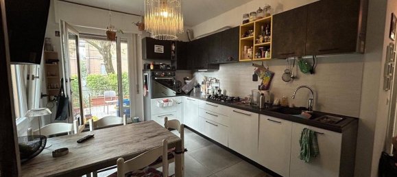 2 Schlafzimmer Wohnung in Formigine, Italy, Nr. 319988 16