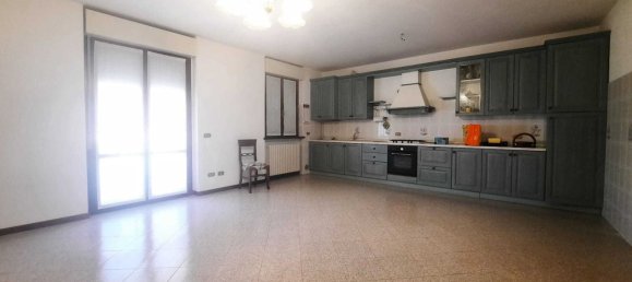 5 Schlafzimmer Wohnung in Cadeo, Italy, Nr. 76809 6