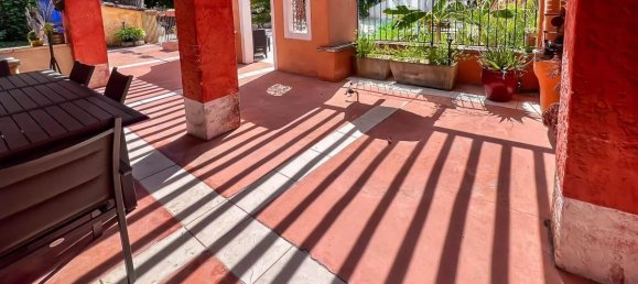 Casa de 12 habitaciónes en Arles, France No. 285584 2