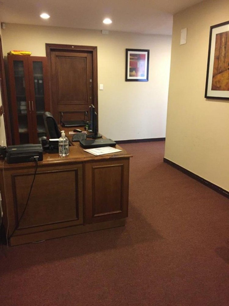 7 bedrooms Office in Montevideo, Uruguay No. 13469