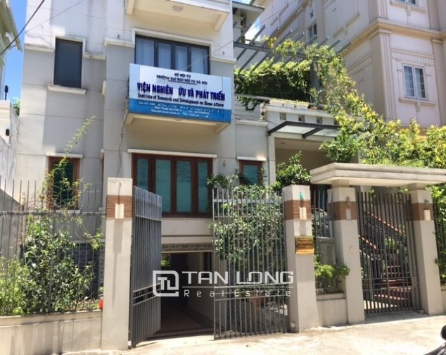 Вилла с 7 спальнями в Тэйхо, Вьетнам № 2138