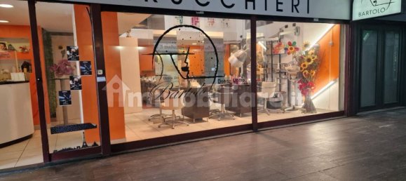 2 rooms Commercial property in Milan, Italy No. 337701 6