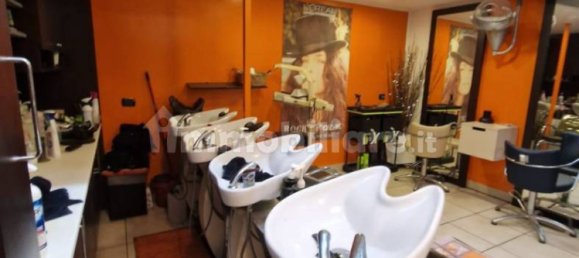 2 rooms Commercial property in Milan, Italy No. 337701 16