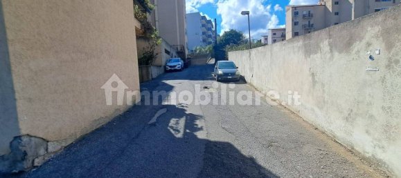 Квартира с 2 спальнями в Мессина, Италия № 271361 2