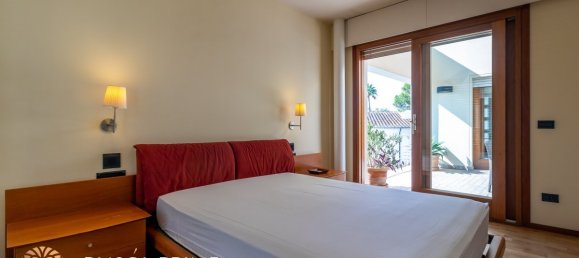 5 bedrooms Villa in Llucmajor, Spain No. 272 56