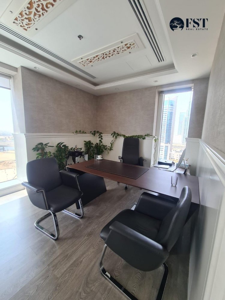 114.3m² Office in Business Bay, UAE No. 15017