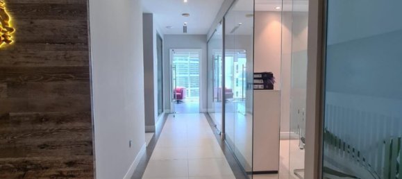 114.3m² Office in Business Bay, UAE No. 15017 15